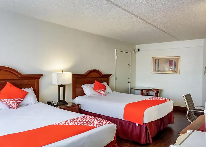 Oyo East (adults Only) Hotel 2*