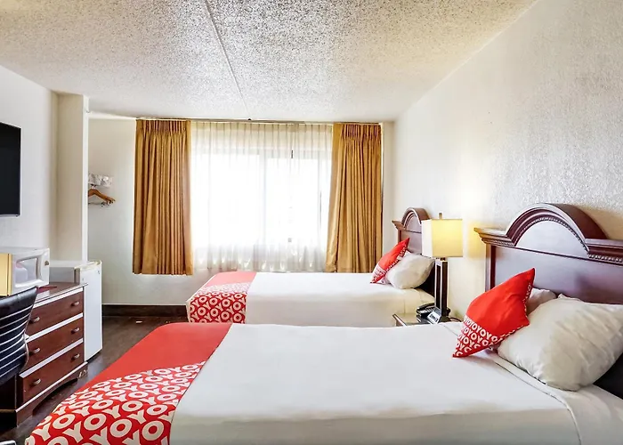 Oyo East (adults Only) Hotel
